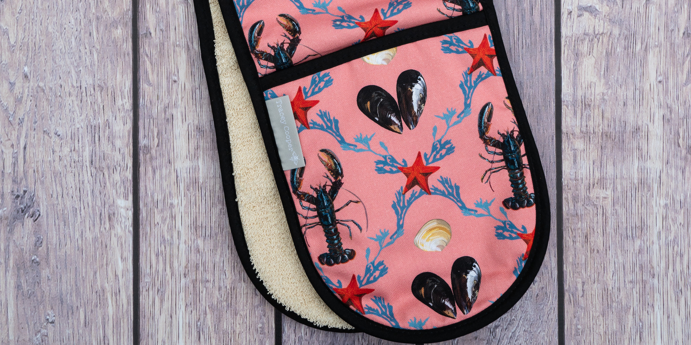Lobster, Starfish, Mussels pattern on an oven glove