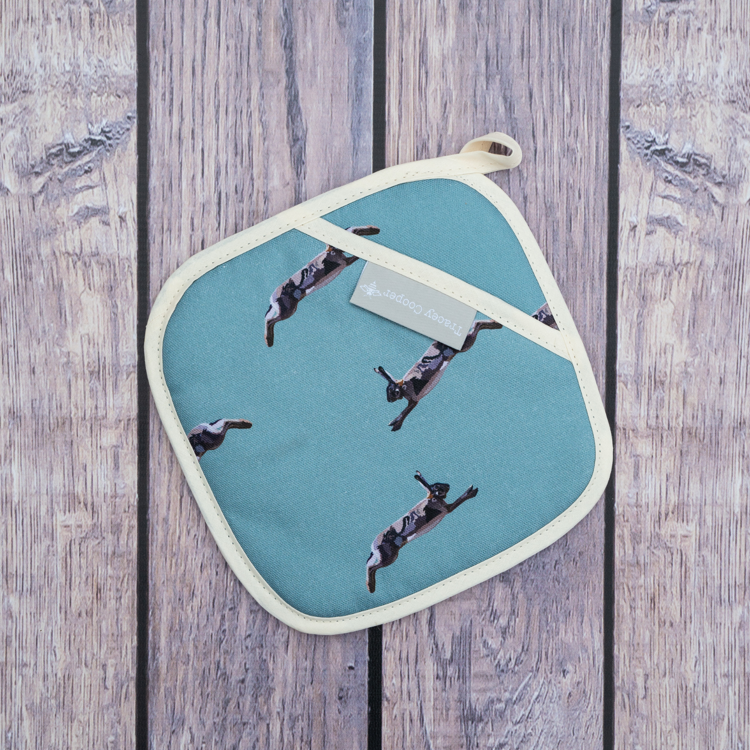 Steam proof pot grab with hare design