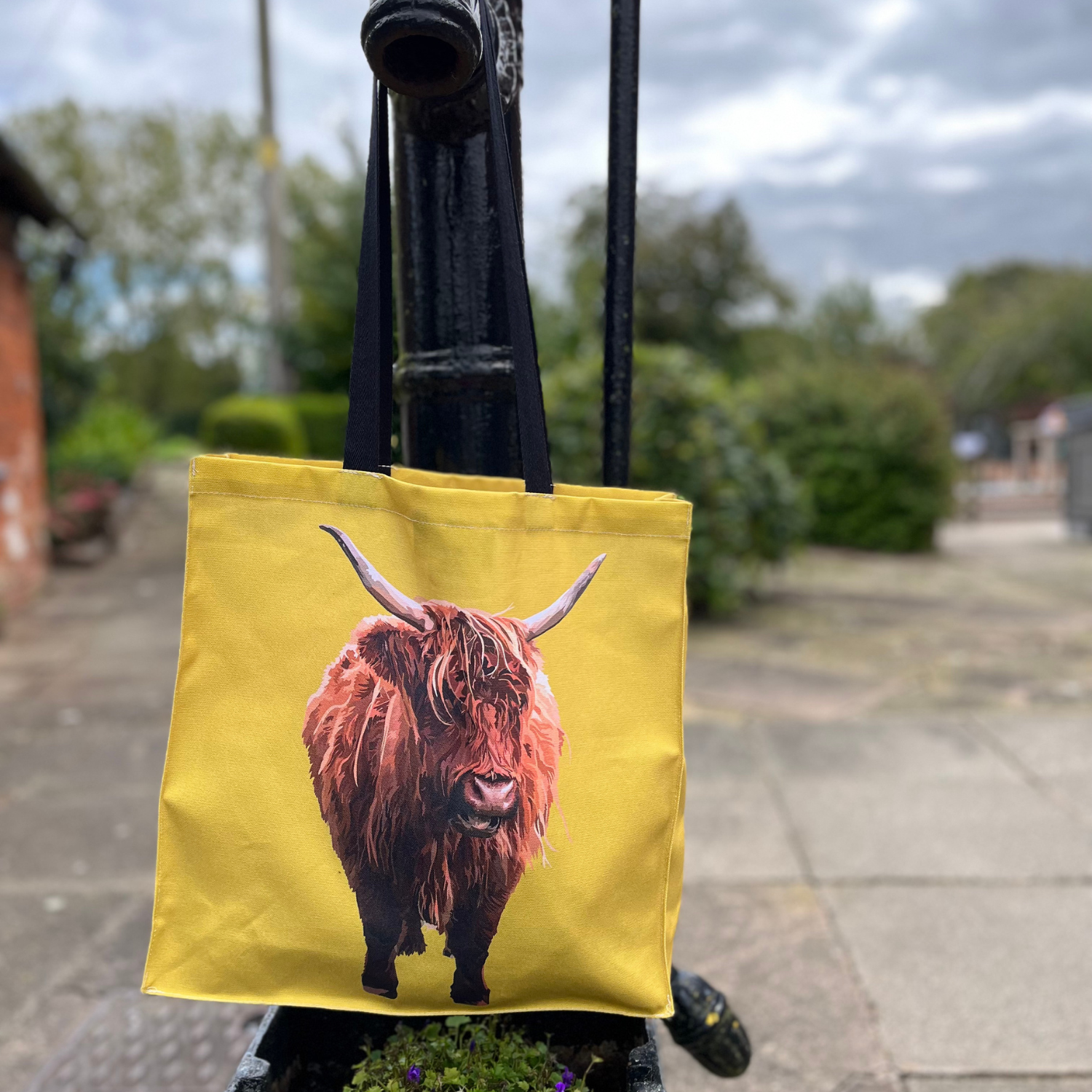 Highland Cow Tote